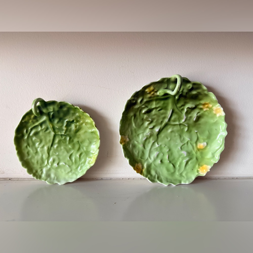 Green Ceramic Cabbage Leaf Wall Plate - Decorative Home Art